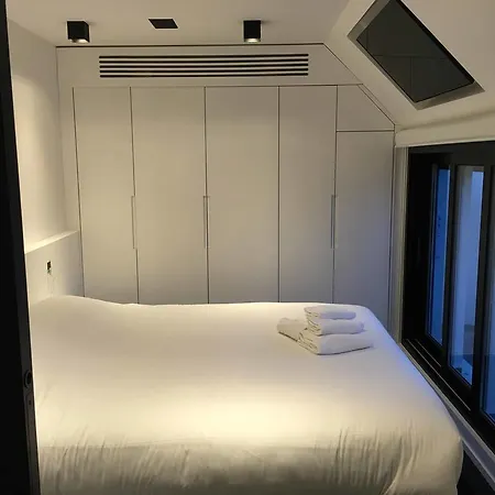 Apartment The Establishment Champs-elysees Paris